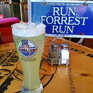 Meet your Posher, Simone